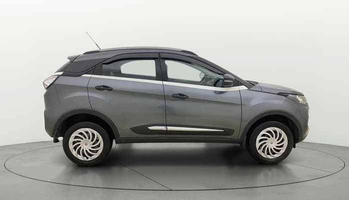 2022 Tata NEXON XM SUNROOF PETROL, Petrol, Manual, 1,15,552 km, Right Side View
