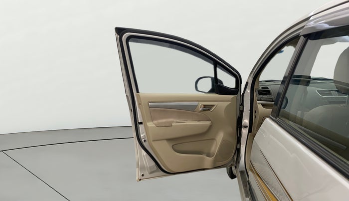 2015 Maruti Ertiga ZXI, Petrol, Manual, 54,038 km, LHS Front Door