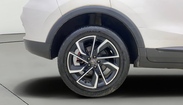 2022 MG ASTOR SAVVY 1.3 TURBO AT S RED, Petrol, Automatic, 27,333 km, Right Rear Wheel