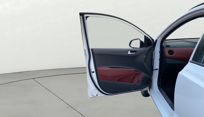 2016 Hyundai Grand i10 1.2 SPORTZ PRIME EDITION VTVT, Petrol, Manual, 48,239 km, LHS Front Door