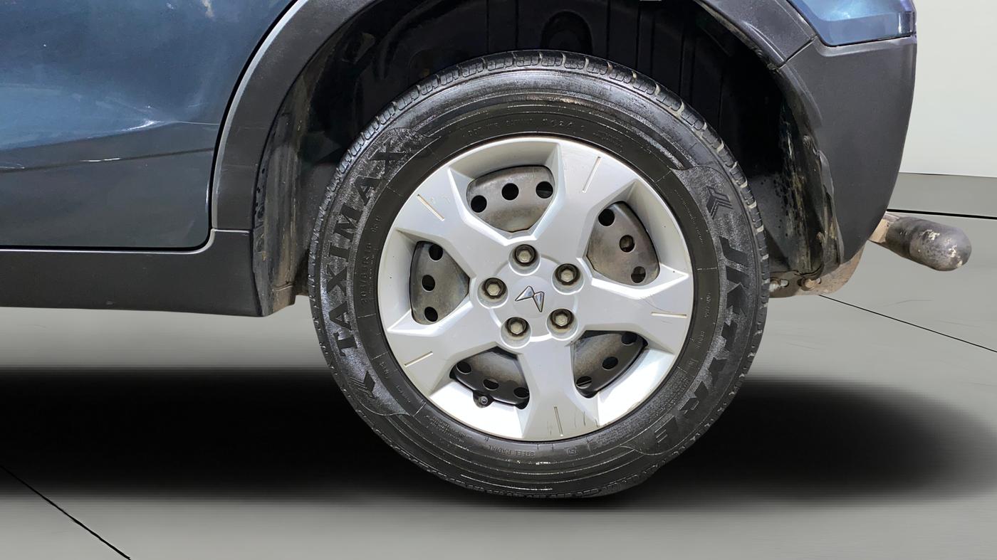 2022 Mahindra XUV300 W6 1.5 DIESEL AMT, Diesel, Automatic, 91,756 km, Left Rear Wheel