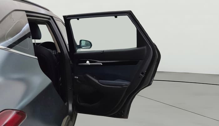 2022 KIA SELTOS X LINE 1.5 DIESEL AT, Diesel, Automatic, 70,187 km, RHS Rear Door