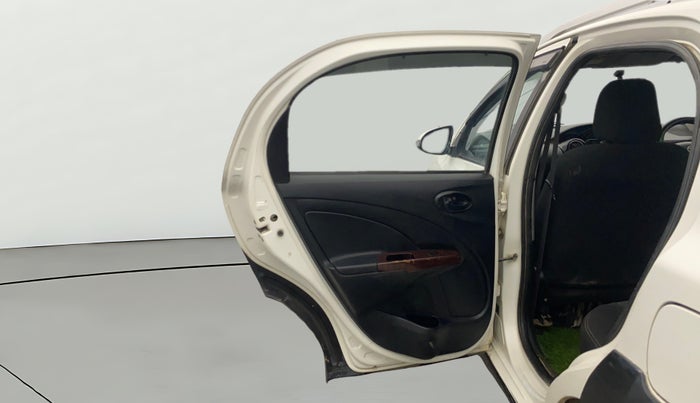 2015 Toyota Etios CROSS 1.2 G, Petrol, Manual, 1,16,991 km, LHS Rear Door