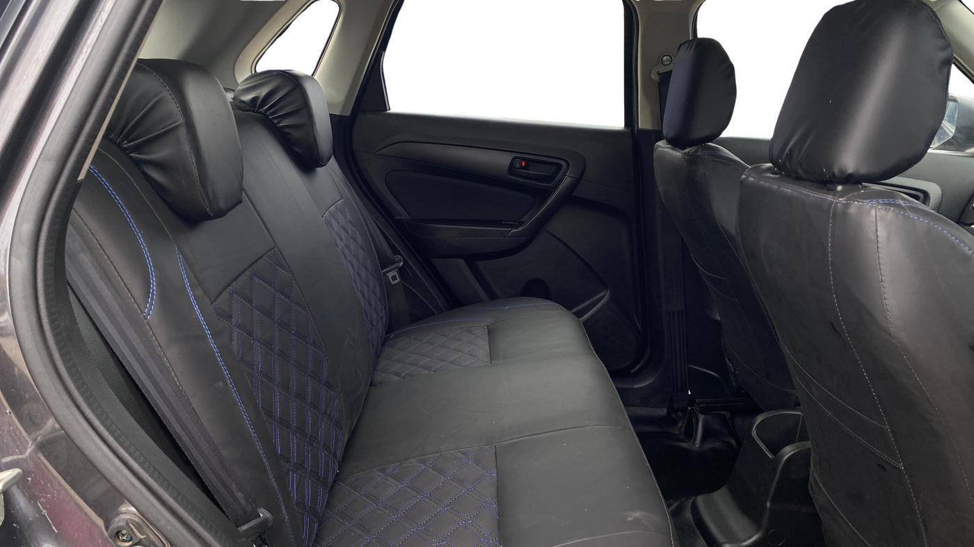 2022 Maruti Vitara Brezza VXI, CNG, Manual, 69,439 km, Right Side Rear Door Cabin