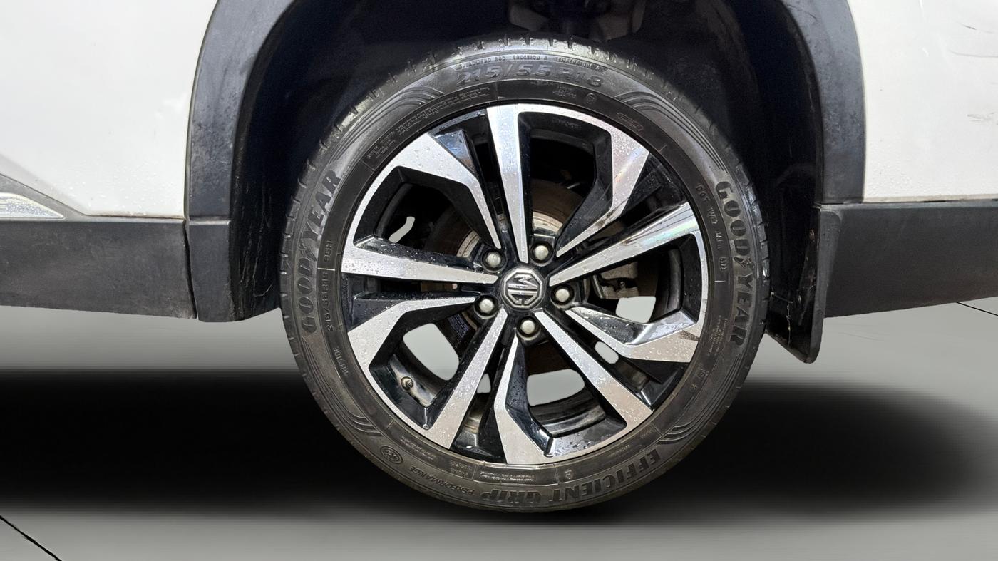 2023 MG HECTOR PLUS SHARP PRO 1.5 PETROL TURBO CVT 6 STR, Petrol, Automatic, 43,197 km, Left Rear Wheel