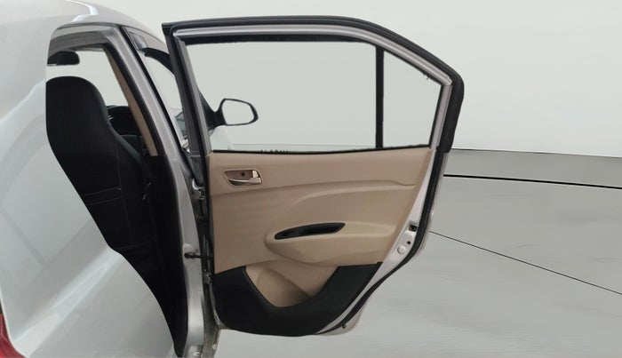 2018 Hyundai NEW SANTRO SPORTZ AMT, CNG, Automatic, 43,478 km, RHS Rear Door