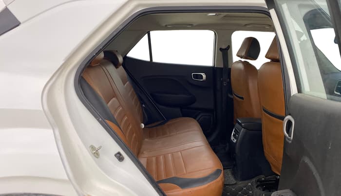 2021 Hyundai VENUE SX PLUS 1.0 TURBO DCT, Petrol, Automatic, 46,618 km, Right Side Rear Door Cabin