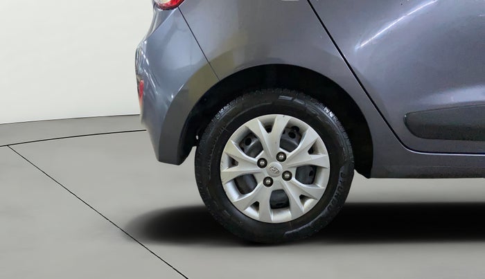 2016 Hyundai Grand i10 SPORTZ 1.2 KAPPA VTVT, CNG, Manual, 62,585 km, Right Rear Wheel