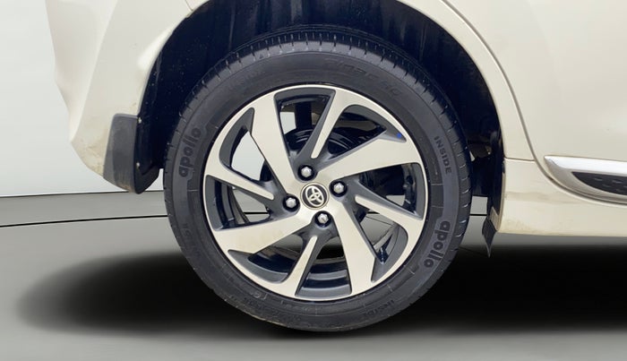 2023 Toyota Glanza V, Petrol, Manual, 32,482 km, Right Rear Wheel