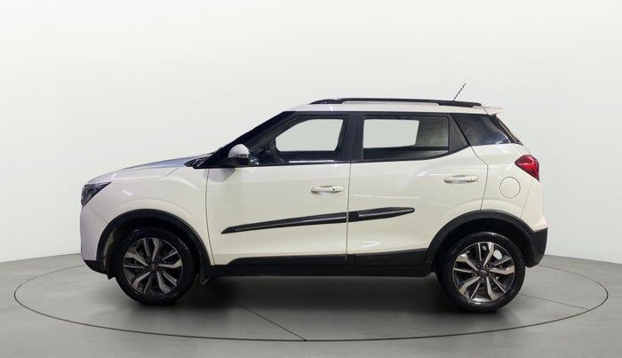 2020 Mahindra XUV300 W8 (O) 1.2 PETROL, Petrol, Manual, 28,357 km, Left Side