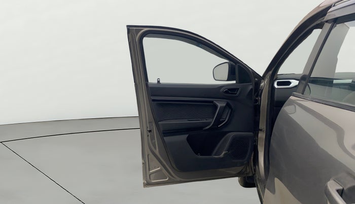 2021 Renault Kiger RXL AMT, Petrol, Automatic, 73,586 km, LHS Front Door