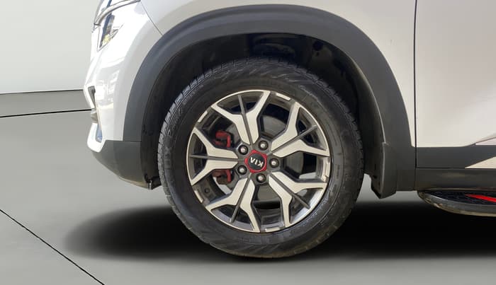 2021 KIA SELTOS GTX PLUS AT 1.5 DIESEL, Diesel, Automatic, 86,321 km, Left Front Wheel