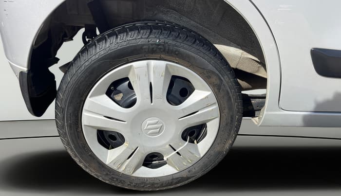 2017 Maruti Wagon R 1.0 VXI (O) AMT, Petrol, Automatic, 20,635 km, Right Rear Wheel