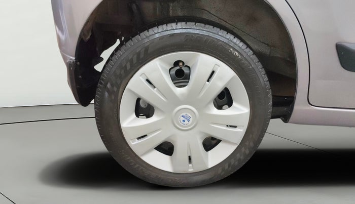 2017 Maruti Wagon R 1.0 VXI AMT, Petrol, Automatic, 89,064 km, Right Rear Wheel