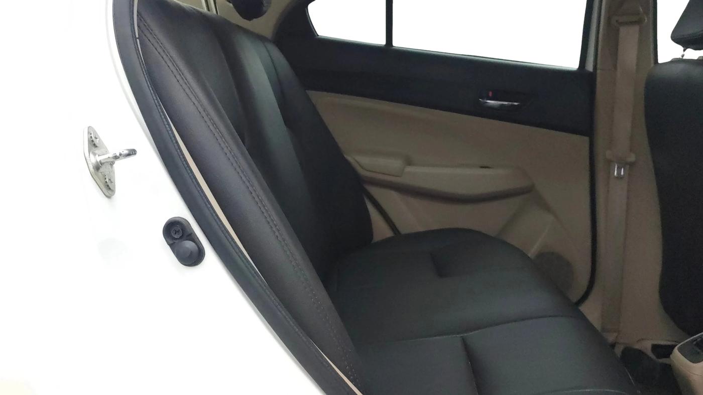 2024 Maruti Dzire ZXI CNG, CNG, Manual, 26,588 km, Right Side Rear Door Cabin