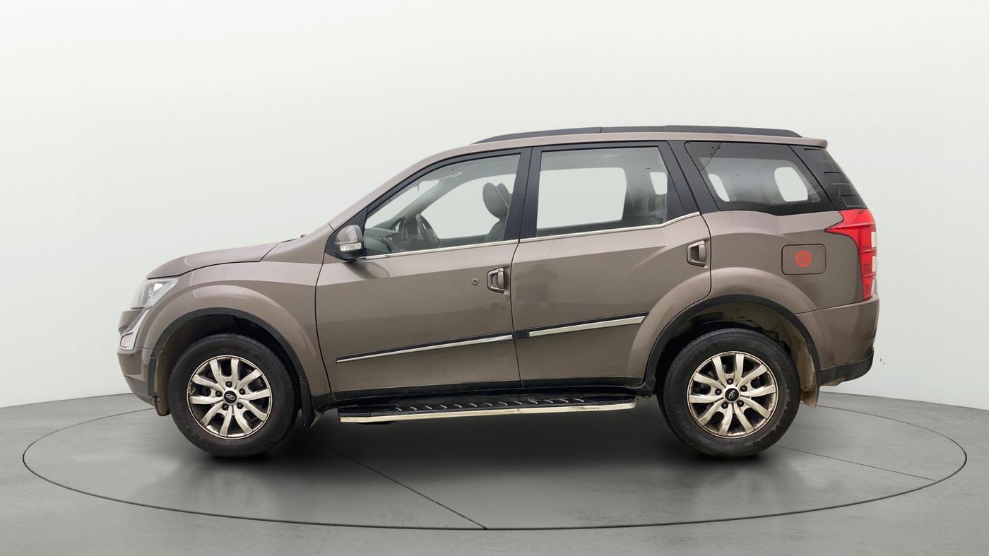 2018 Mahindra XUV500 W10, Diesel, Manual, 55,972 km, Left Side
