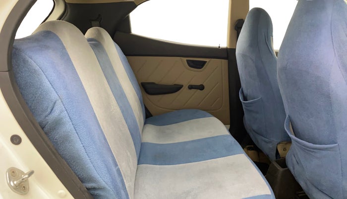 2018 Hyundai Eon MAGNA +, CNG, Manual, 87,972 km, Right Side Rear Door Cabin