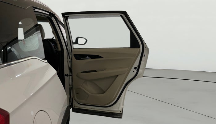 2021 MG HECTOR SHARP HYBRID 1.5 PETROL DUAL TONE, Petrol, Manual, 43,608 km, RHS Rear Door