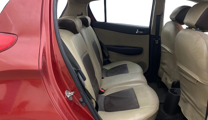 2012 Hyundai i20 SPORTZ 1.2, Petrol, Manual, 33,045 km, Right Side Rear Door Cabin