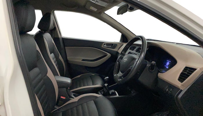 2018 Hyundai Elite i20 ASTA 1.2 (O), Petrol, Manual, 52,001 km, Right Side Front Door Cabin