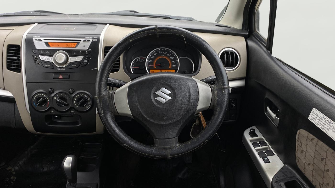 2016 Maruti Wagon R 1.0 VXI AMT, Petrol, Automatic, 31,016 km, Steering Wheel Close Up