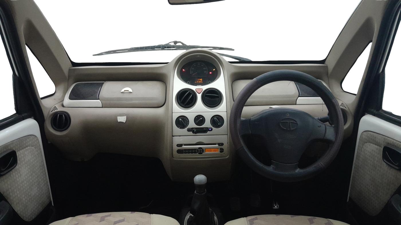 2014 Tata Nano TWIST XT, Petrol, Manual, 1,31,835 km, Dashboard