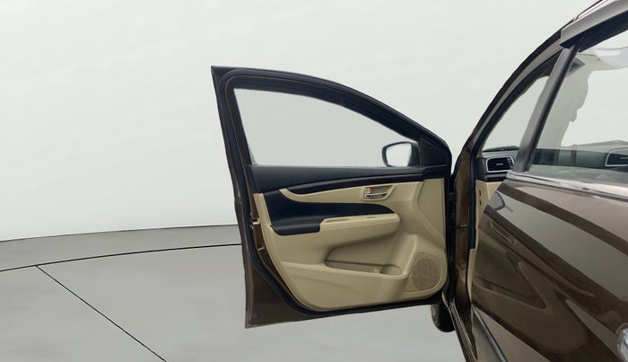 2016 Maruti Ciaz ZXI+, Petrol, Manual, 1,04,600 km, LHS Front Door