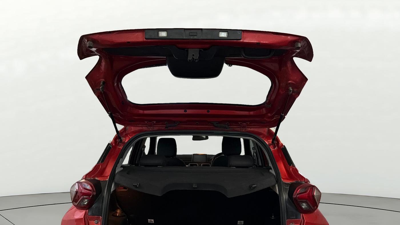 2022 Tata PUNCH  ACCOMPLISHED AMT CAMO EDITION, Petrol, Automatic, 33,734 km, Boot Door Open