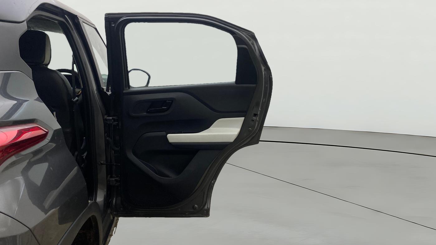 2022 Tata PUNCH ACCOMPLISHED AMT, Petrol, Automatic, 67,675 km, RHS Rear Door