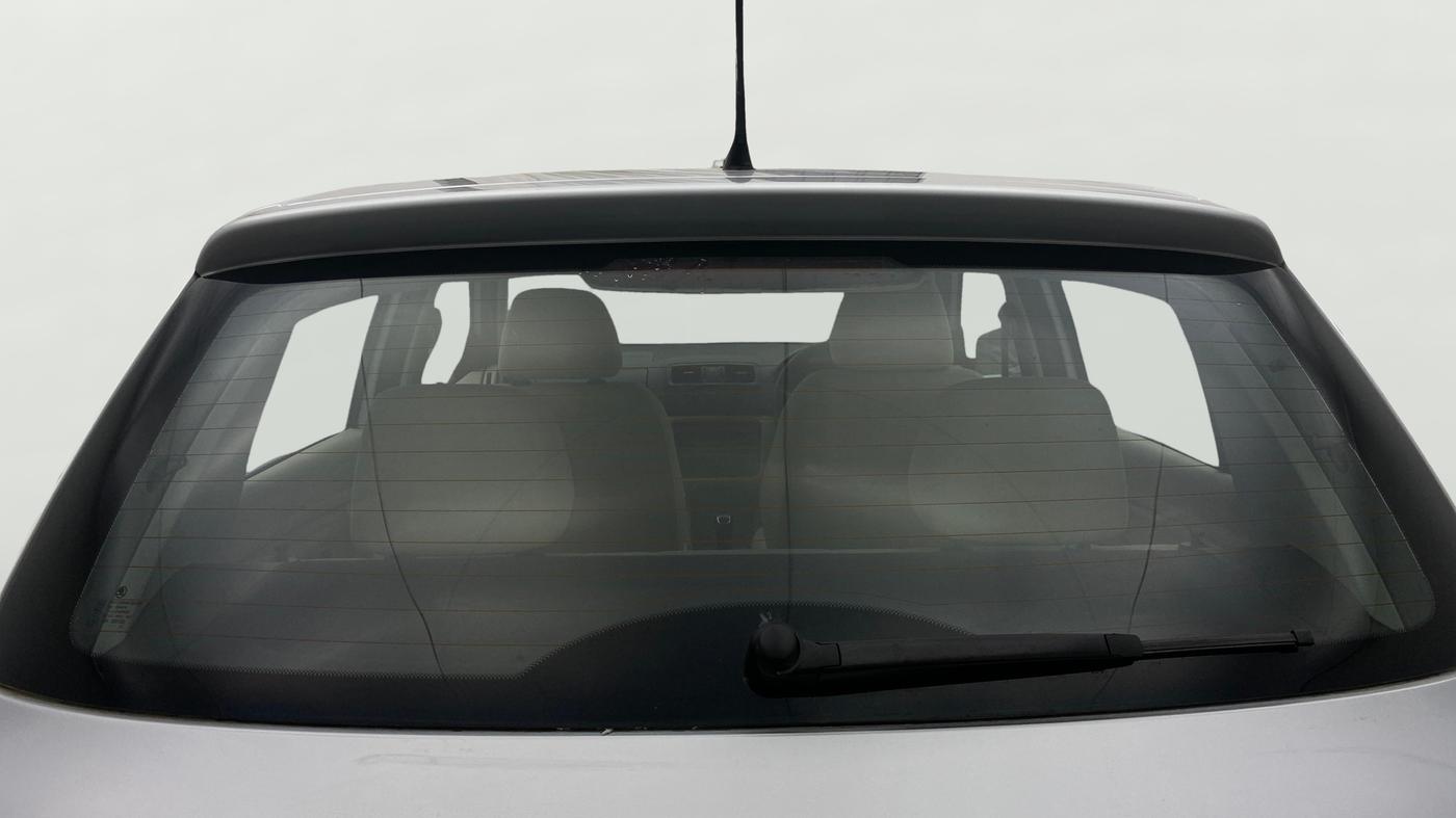 2013 Skoda Fabia ELEGANCE 1.2 MPI, Petrol, Manual, 1,19,535 km, Rear Windshield