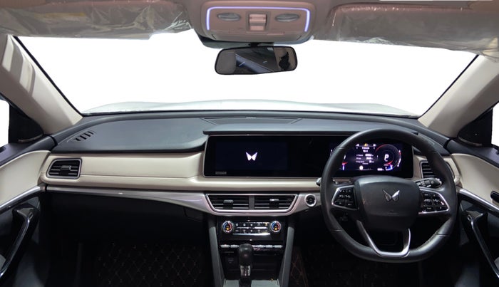 2021 Mahindra XUV700 AX 7 LUXURY P AT 7 STR, Petrol, Automatic, 59,814 km, Dashboard