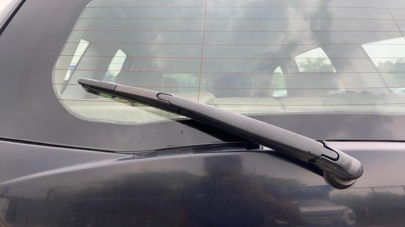 2018 Mahindra XUV500 W10, Diesel, Manual, 77,573 km, Rear Wiper