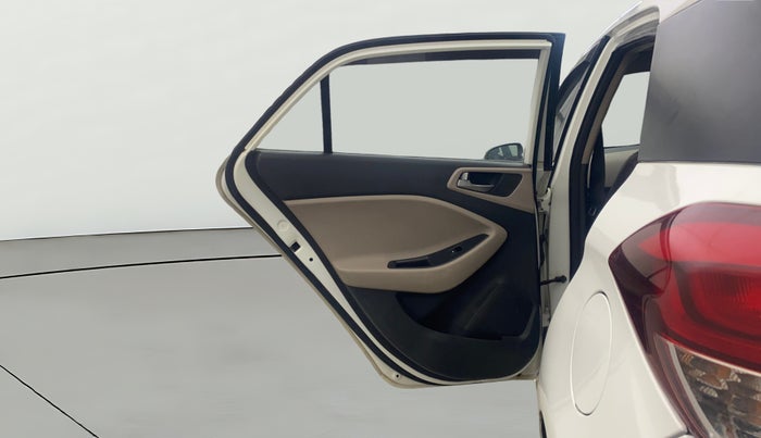 2014 Hyundai Elite i20 SPORTZ 1.2, Petrol, Manual, 1,22,146 km, LHS Rear Door