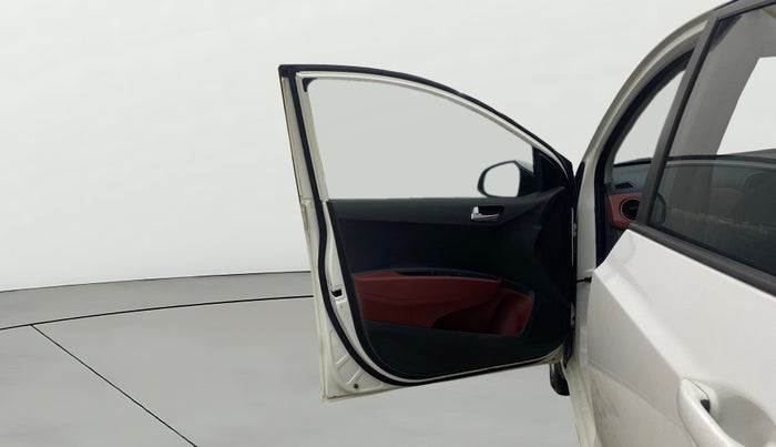 2016 Hyundai Grand i10 1.2 SPORTZ PRIME EDITION VTVT, Petrol, Manual, 68,576 km, LHS Front Door