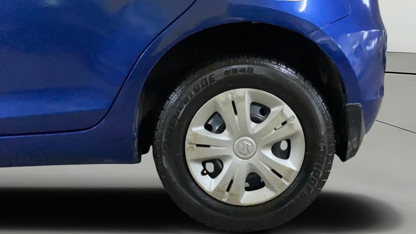 2013 Maruti Swift VDI, Diesel, Manual, 1,20,370 km, Left Rear Wheel