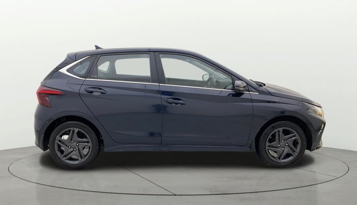 2021 Hyundai NEW I20 SPORTZ 1.2 MT, Petrol, Manual, 98,586 km, Right Side View