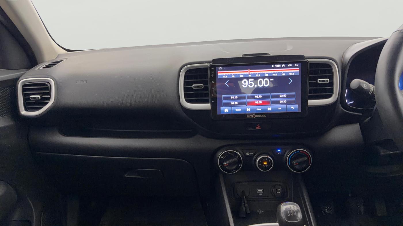 2020 Hyundai VENUE S 1.2, Petrol, Manual, 35,126 km, Air Conditioner