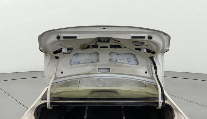 2014 Honda City 1.5L I-VTEC SV, CNG, Manual, 1,02,780 km, Boot Door Open