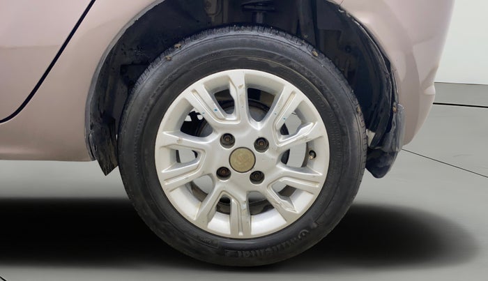 2016 Tata Tiago XZ PETROL, Petrol, Manual, 97,079 km, Left Rear Wheel