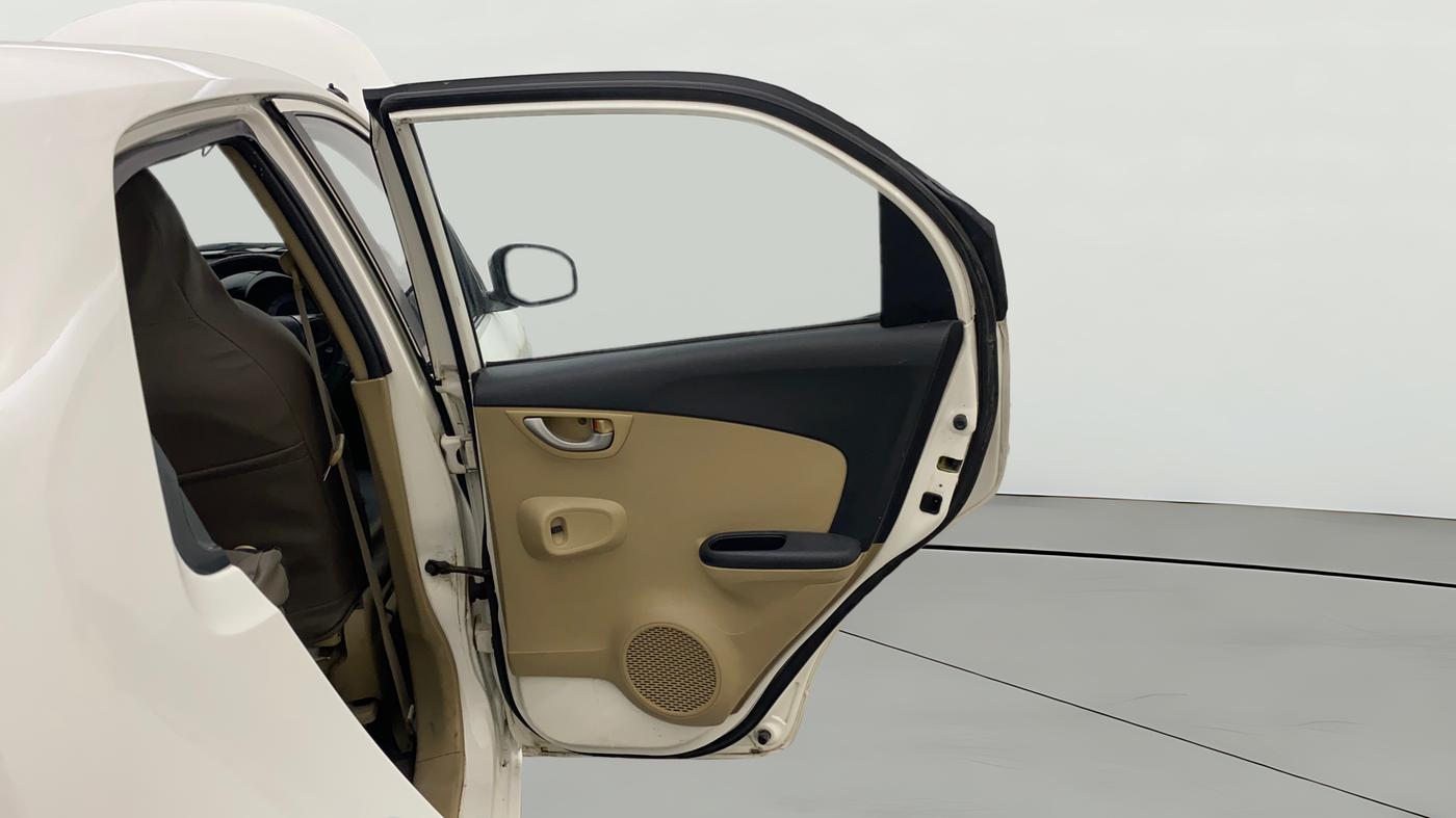 2015 Honda Brio VX AT, CNG, Automatic, 75,747 km, RHS Rear Door