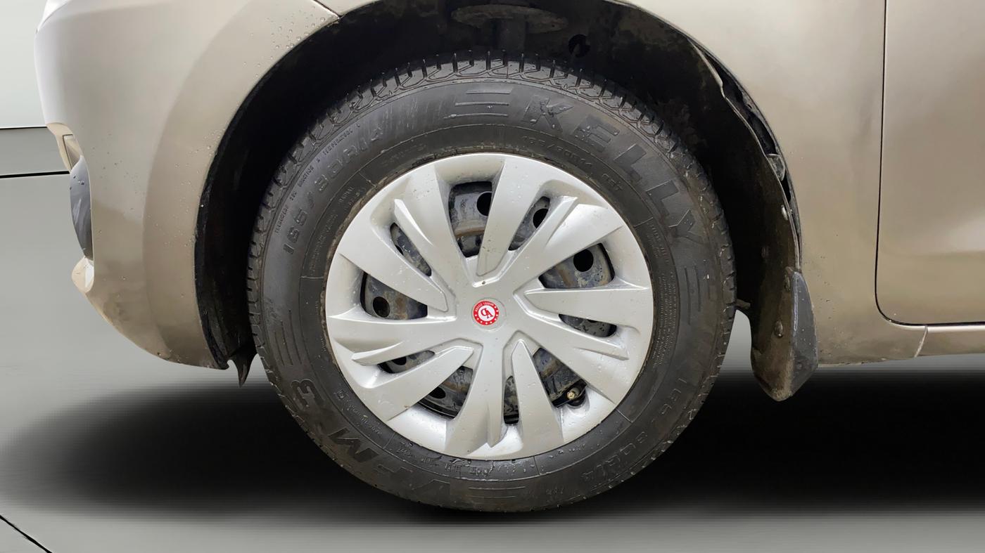 2018 Maruti Swift VXI AMT, Petrol, Automatic, 91,722 km, Left Front Wheel