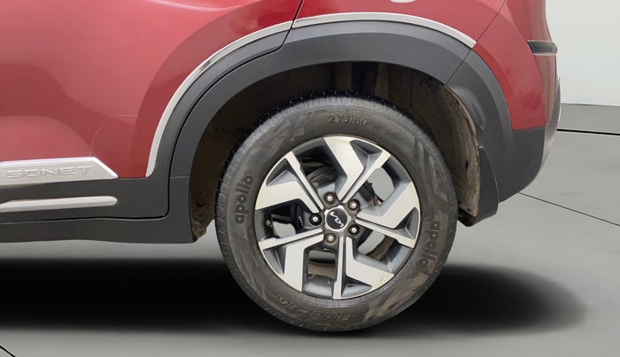 2022 KIA SONET HTX 1.5, Diesel, Manual, 73,207 km, Left Rear Wheel