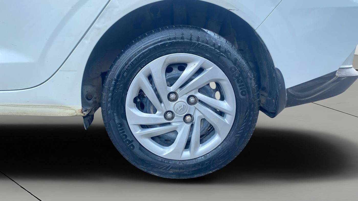 2020 Hyundai AURA S 1.2, Petrol, Manual, 36,894 km, Left Rear Wheel