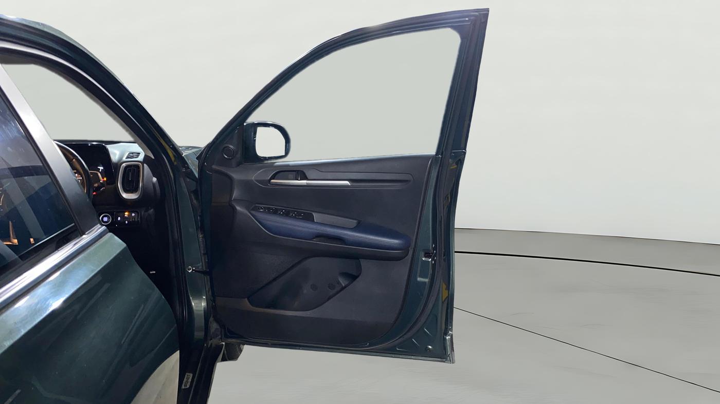 2024 KIA SONET Gravity 1.2 Petrol MT, Petrol, Manual, 12,837 km, RHS Front Door