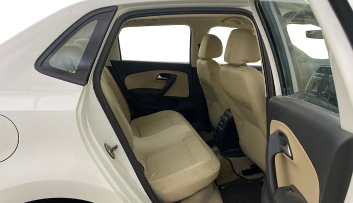 2016 Volkswagen Ameo HIGHLINE1.2L, Petrol, Manual, 41,265 km, Right Side Rear Door Cabin