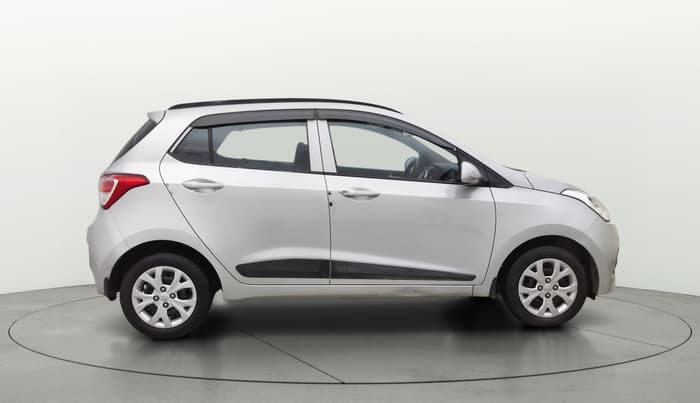 2015 Hyundai Grand i10 SPORTZ 1.2 KAPPA VTVT, Petrol, Manual, 23,209 km, Right Side View