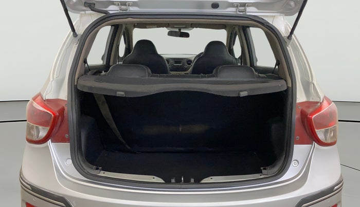 2016 Hyundai Grand i10 SPORTZ 1.2 KAPPA VTVT, Petrol, Manual, 85,558 km, Boot Open Zoomed View