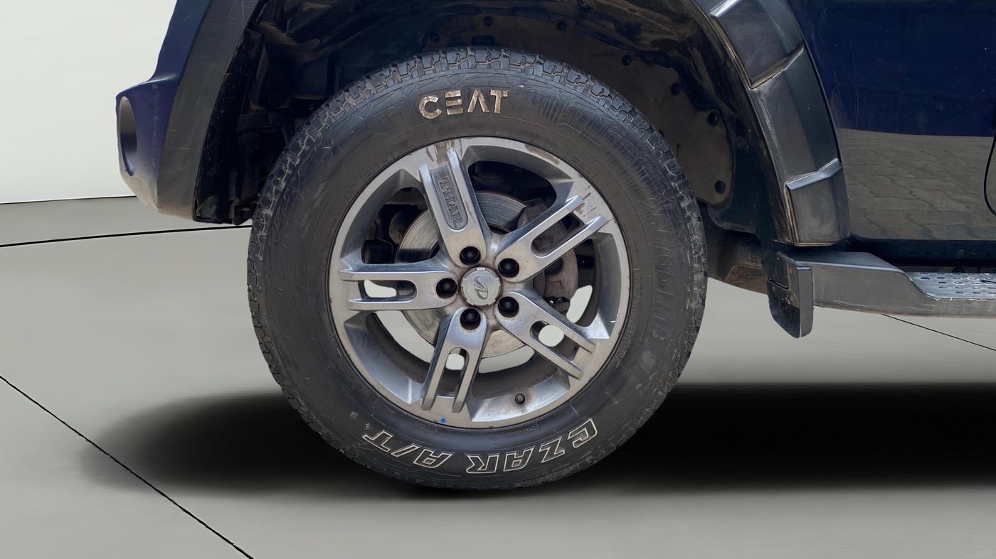 2021 Mahindra Thar LX PETROL HT 4WD AT, Petrol, Automatic, 42,277 km, Left Front Wheel