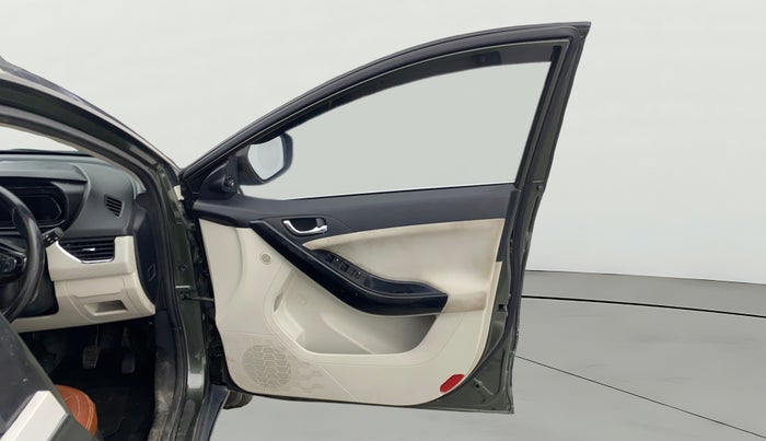 2021 Tata NEXON XZ PLUS PETROL SUNROOF, Petrol, Manual, 56,060 km, RHS Front Door