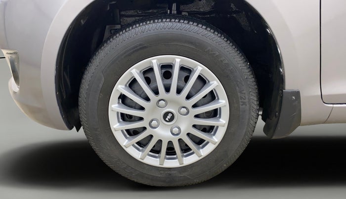 2013 Maruti Swift VXI, Petrol, Manual, 60,807 km, Left Front Wheel